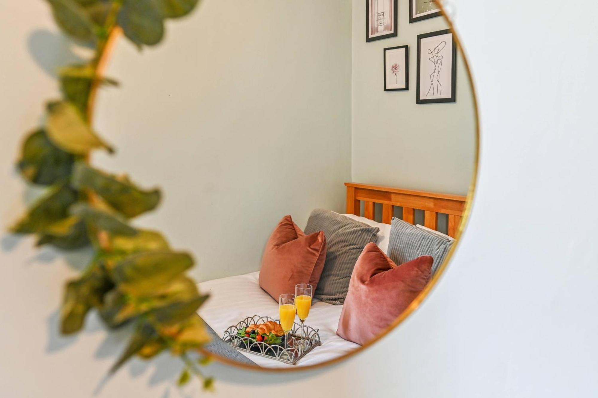 Beautiful Townhouse, Great Location - Pet Friendly Villa Cardiff Exterior photo