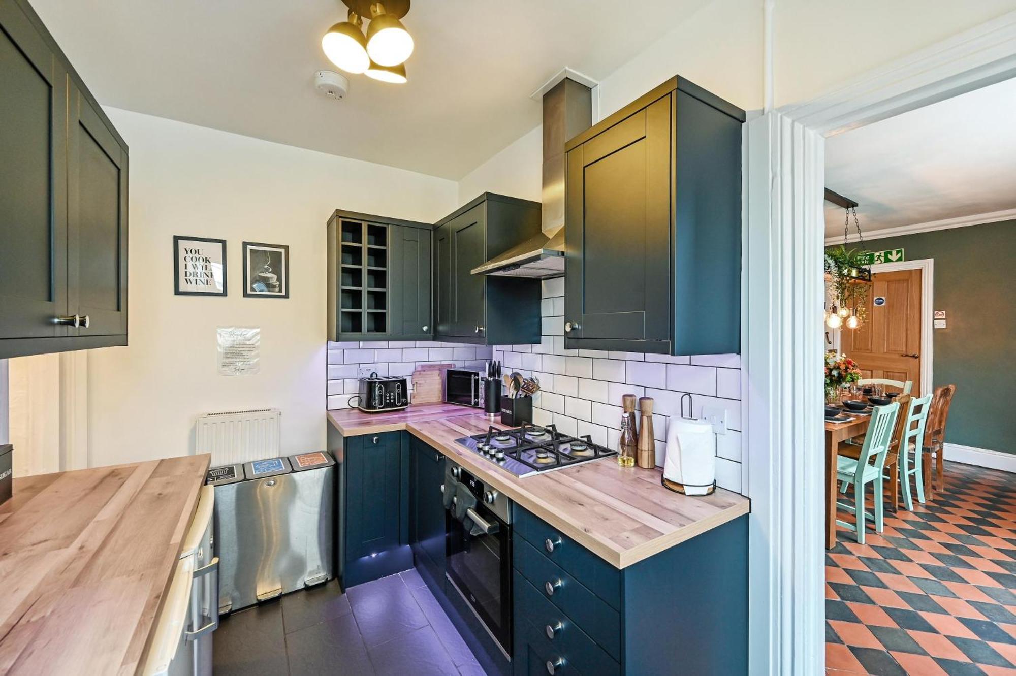 Beautiful Townhouse, Great Location - Pet Friendly Villa Cardiff Exterior photo